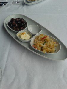 Hool. Guimarães. 3 Entrantes Hool