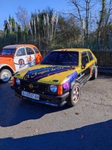 Los coches clásicos vuelven a estar de moda. 15 IMG 20231217 131829