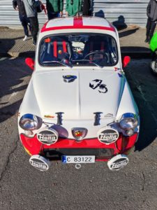 Los coches clásicos vuelven a estar de moda. 18 IMG 20231217 131843